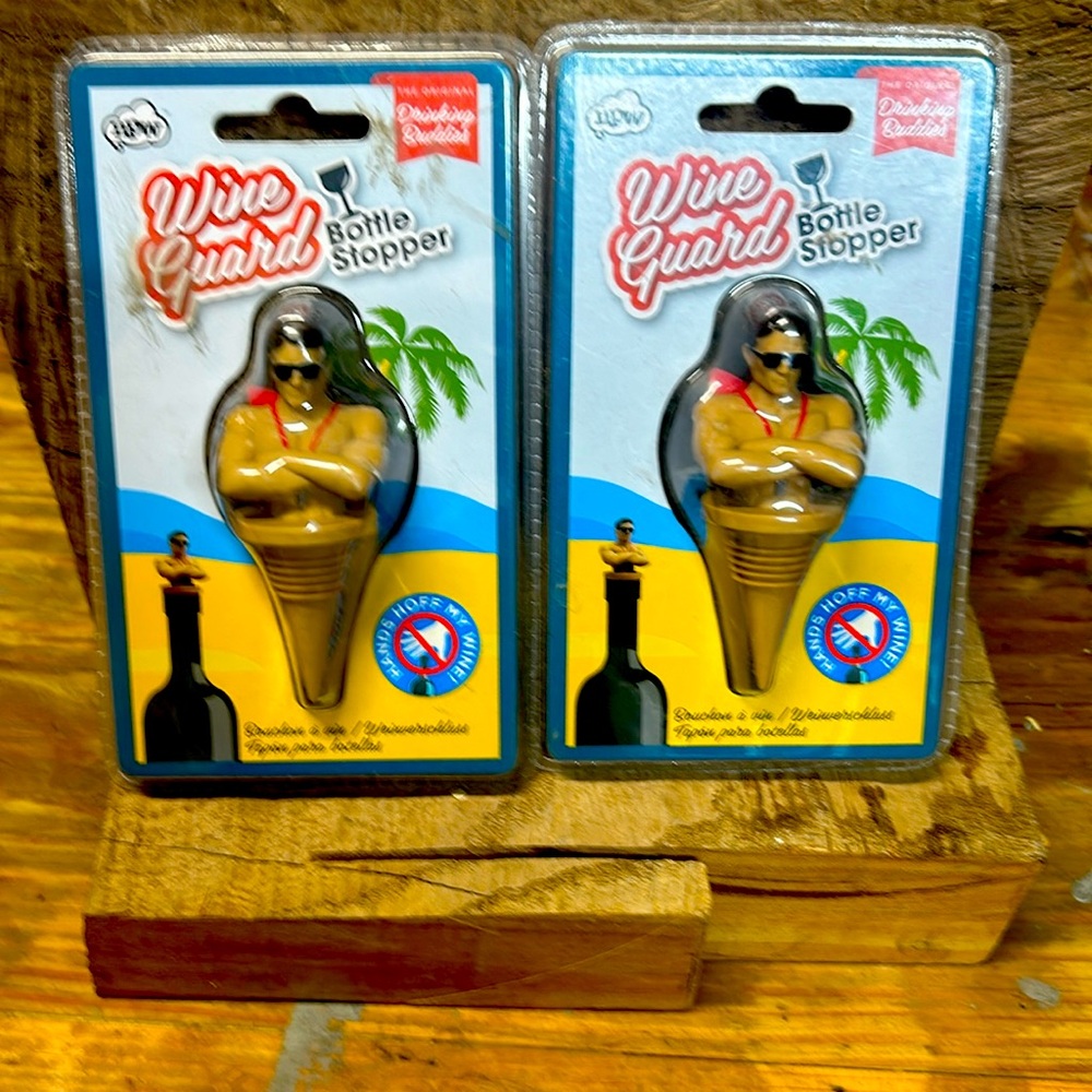 2 NPW THE ORI DRINKING BUDDIES WINE GUARD BOTTLE STOPPER HANDS OF MY WINE